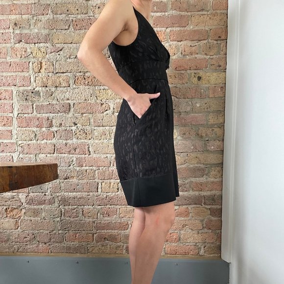 BCBG MaxAzria V-Neck minidress cocktail dresses - Picture 2 of 3